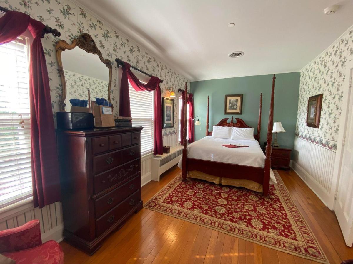 Historic Rosemont Manor Hotel Berryville Exterior foto
